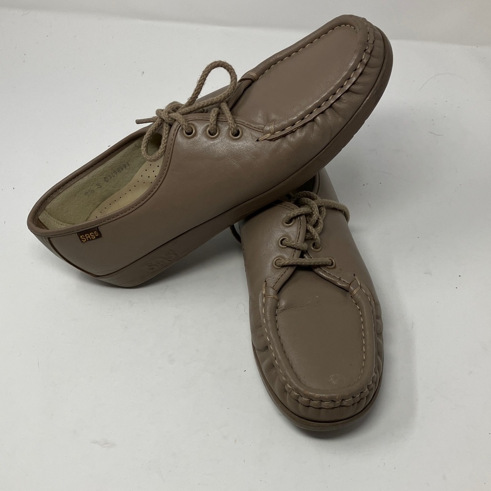 SAS Shoes Womens 9.5S (Slim) Siesta Wedge Lace Up Taupe Leather Moc Toe Comfort